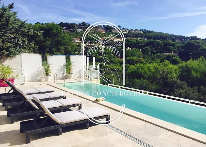 Mont Des Oiseaux Piscine Chauffee Clim Vue By Hc