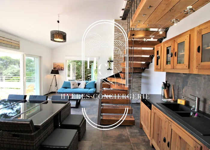 Mont Des Oiseaux Piscine Chauffee Clim Vue By Hc הייר