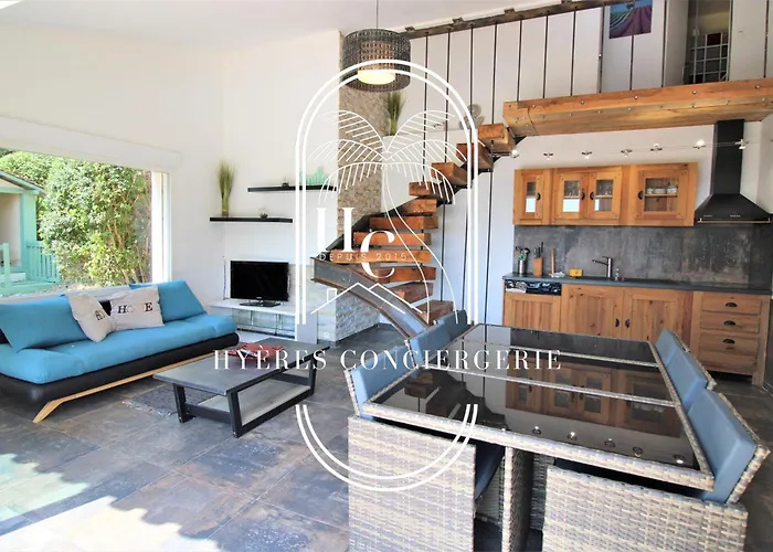 Villa Mont Des Oiseaux Piscine Chauffée Clim Vue By Hc Hyères